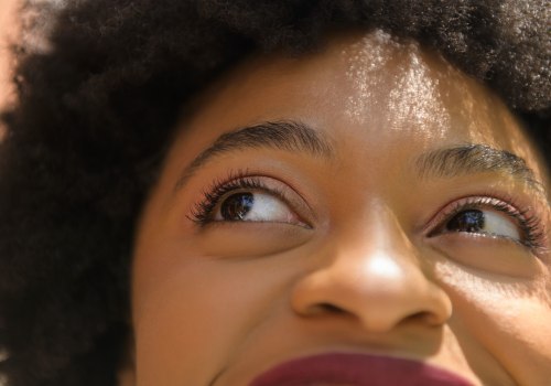 Tutto quello che devi sapere sulle creme antirughe per il contorno occhi per pelli sensibili